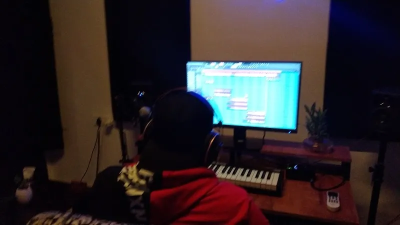 VIZEN MUSIC LAB & RECORDING STUDIO