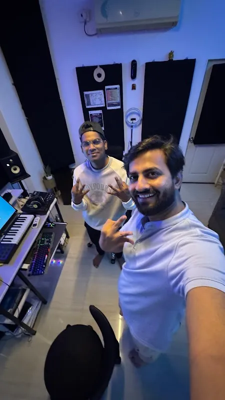 VIZEN MUSIC LAB & RECORDING STUDIO