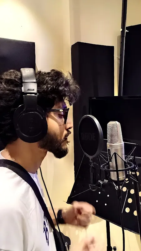 VIZEN MUSIC LAB & RECORDING STUDIO