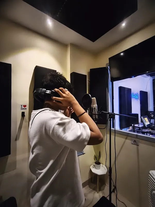 VIZEN MUSIC LAB & RECORDING STUDIO