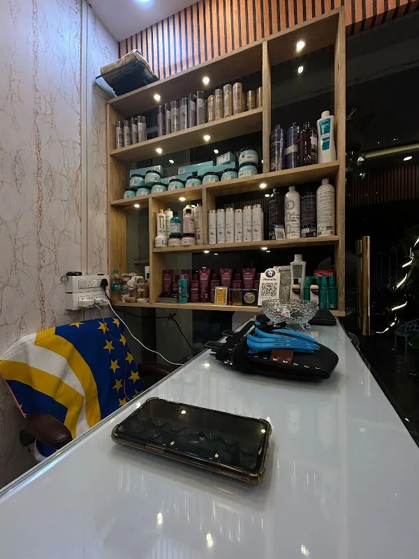 P Salon