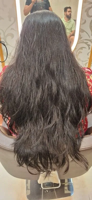 P Salon