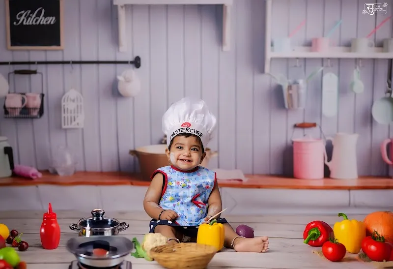 Sumit Chavan Photography & The Baby Studio by Sumit - My studio Satara