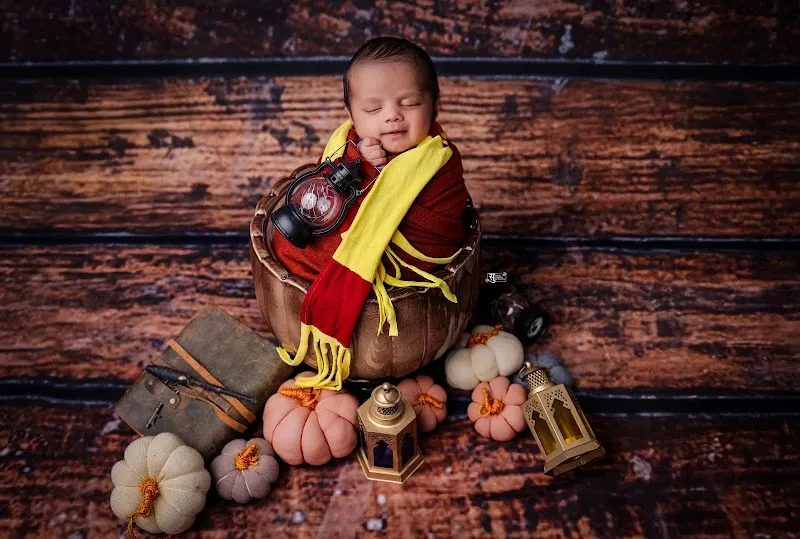 Sumit Chavan Photography & The Baby Studio by Sumit - My studio Satara