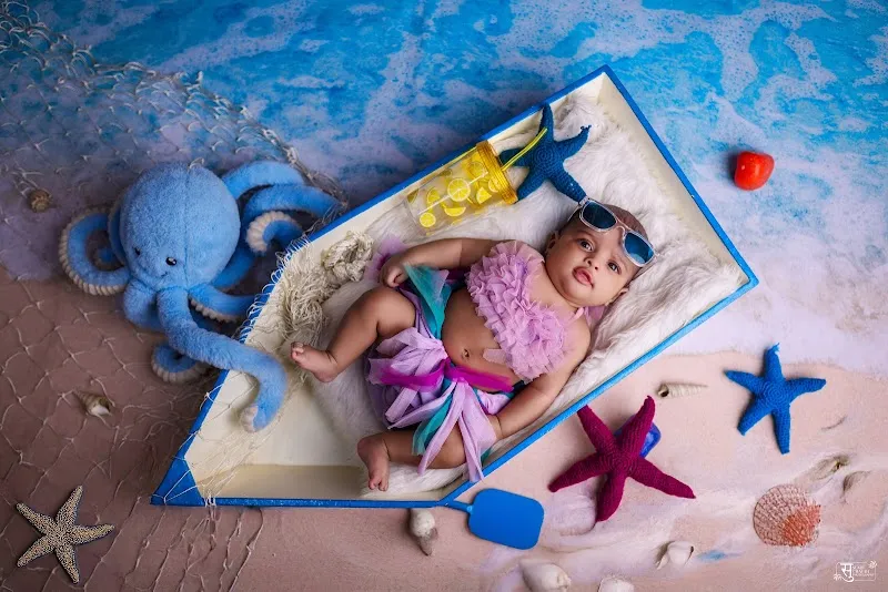 Sumit Chavan Photography & The Baby Studio by Sumit - My studio Satara