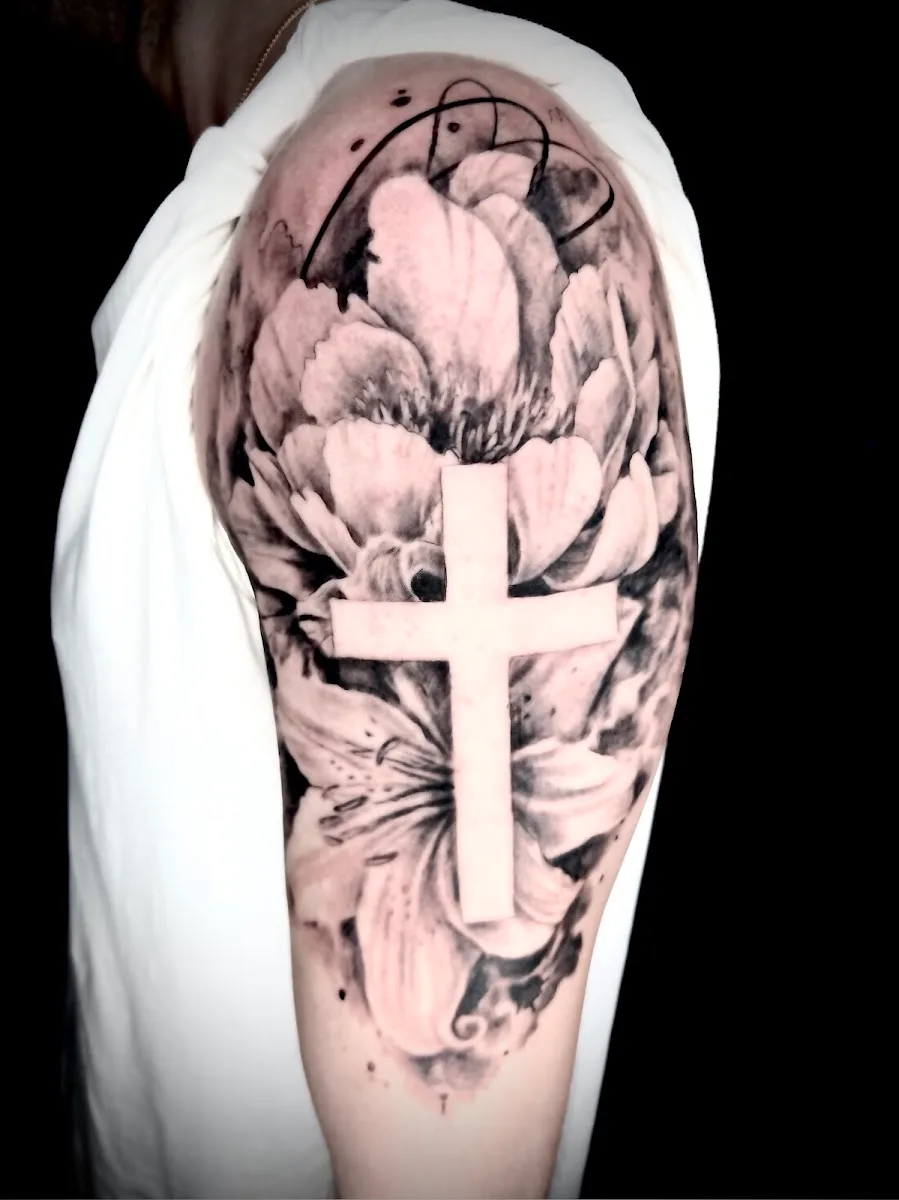 Art arrow tattoo Stockholm
