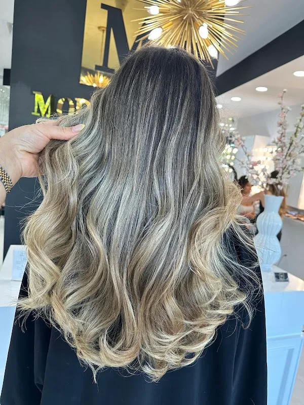 Mode De Vie Hair Studio