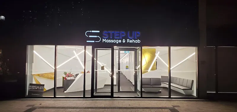Step Up Massage & Rehab - Yonge & Wellington