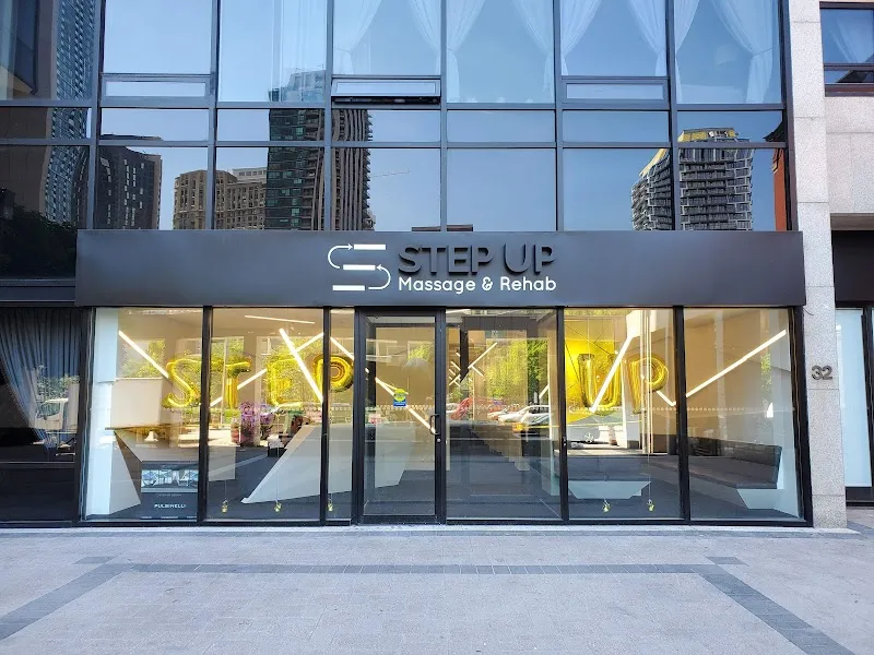 Step Up Massage & Rehab - Yonge & Wellington