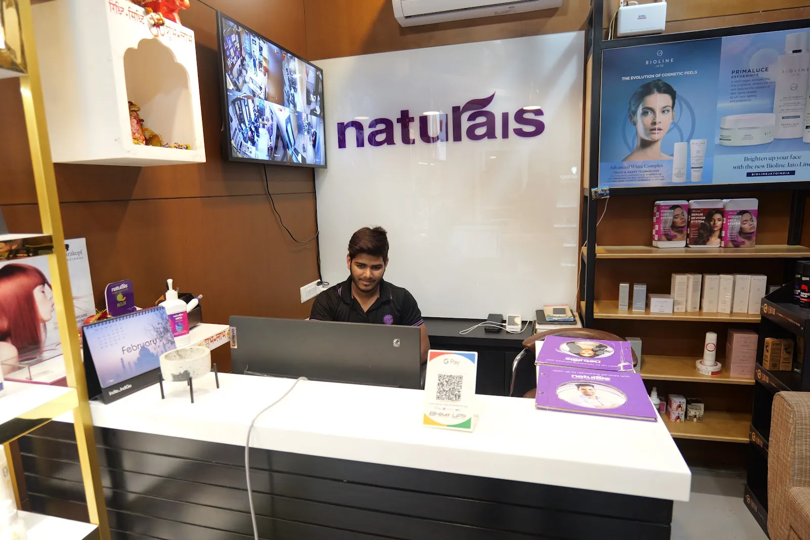 Naturals Salon