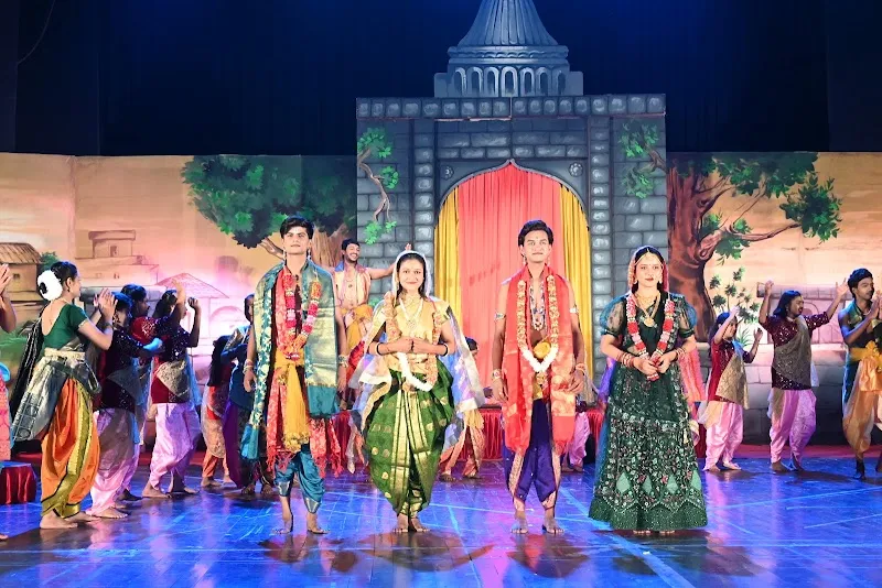 Rasikaarpan Dance Class