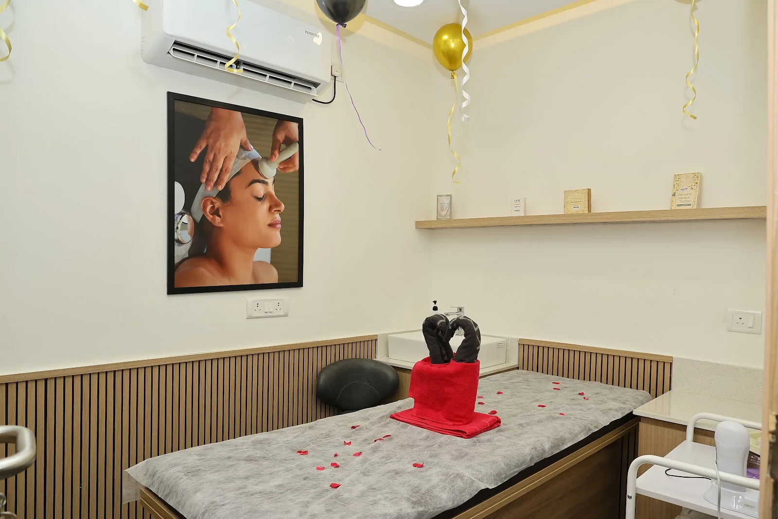 Lakme Salon in Mogappair West,Chennai