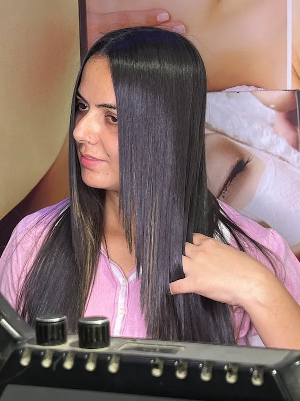 R vidack's unisex salon