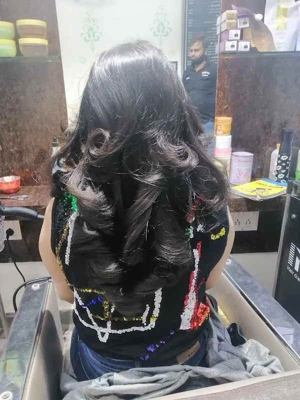 R vidack's unisex salon
