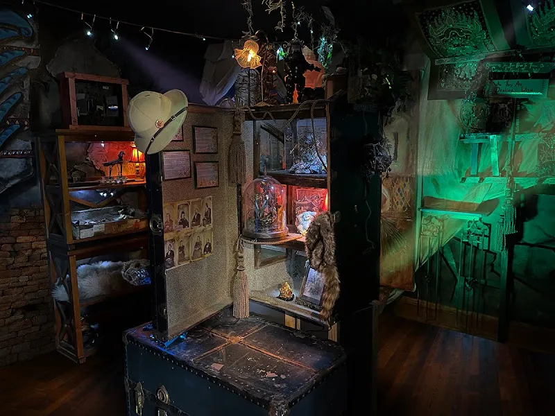 Trove Arts Art Parlour