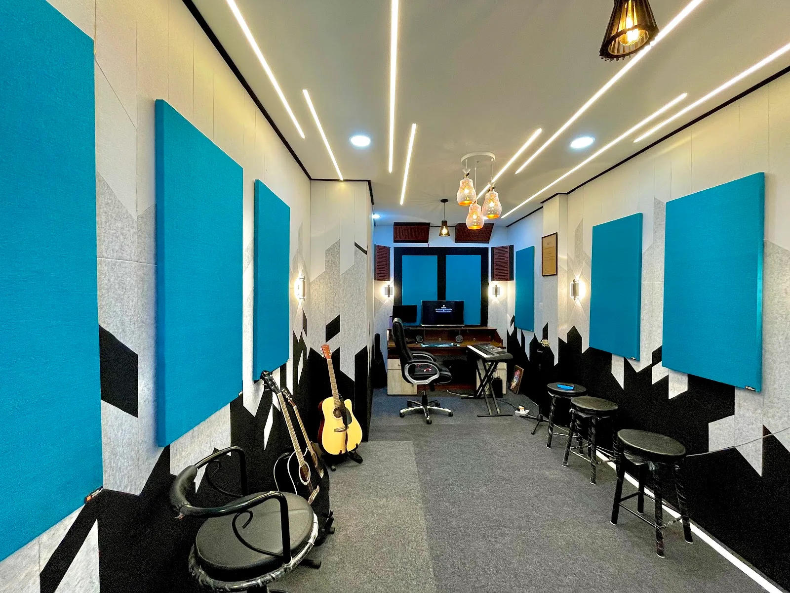 Alankaar music class and music studio