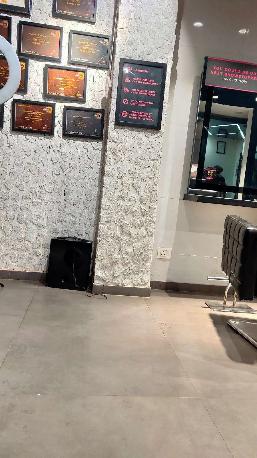 Lakme Salon in Shanti Nagar,Kanpur