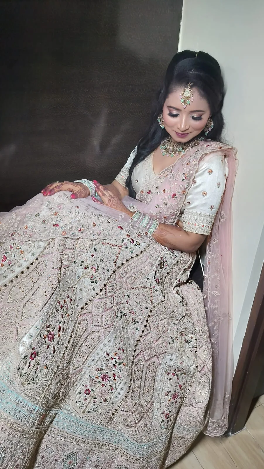 Lakme Salon in Shanti Nagar,Kanpur