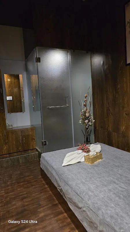 Paradise Spa In Mira Road
