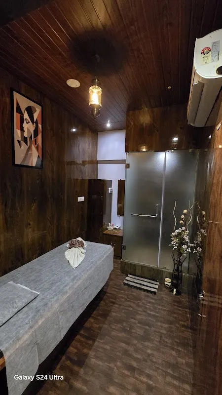 Paradise Spa In Mira Road