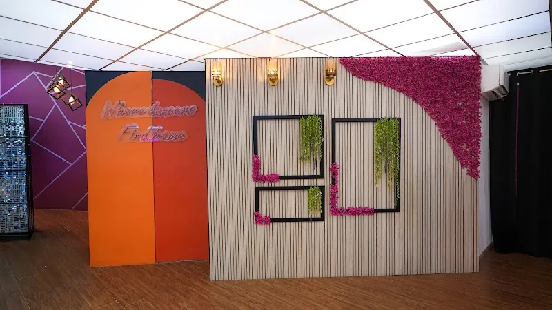 Danceaholic Studio
