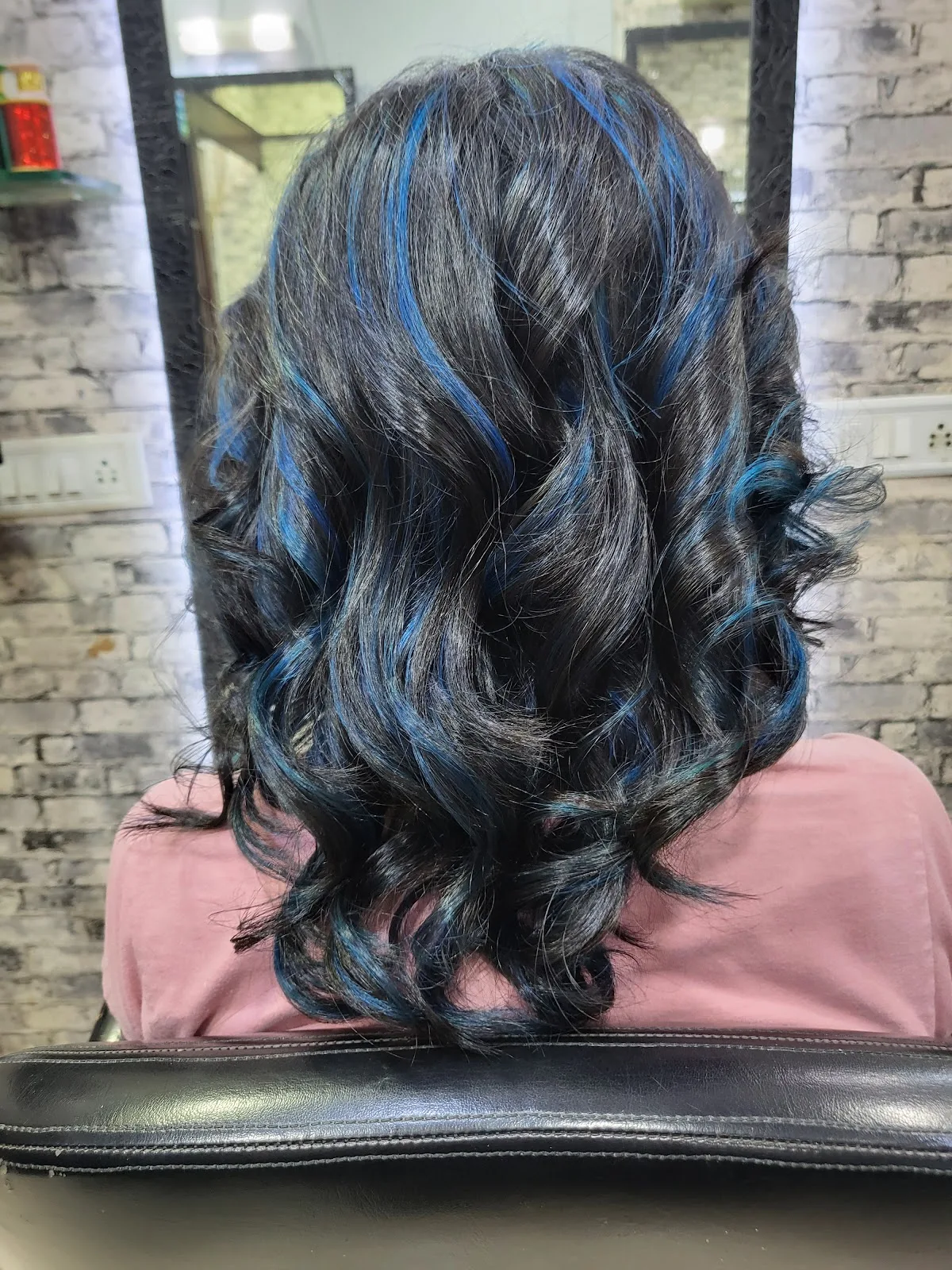 Alayna salon and cosmetology lokhandwala