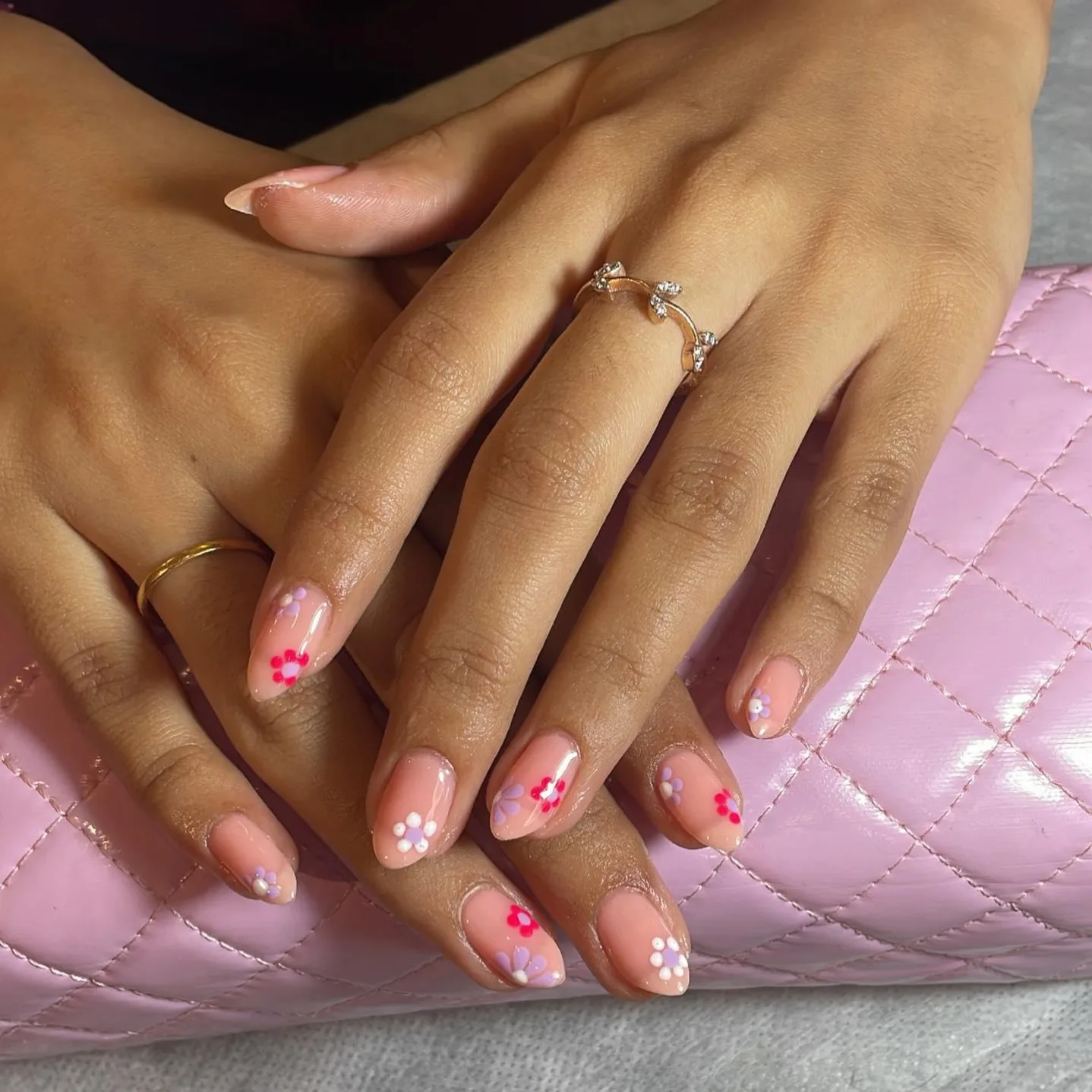 Alayna salon and cosmetology lokhandwala