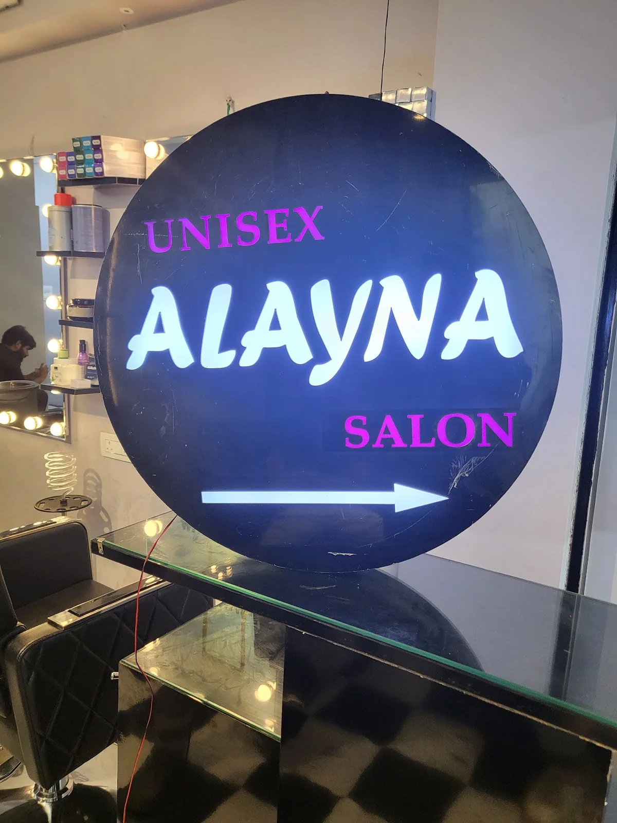 Alayna salon and cosmetology lokhandwala
