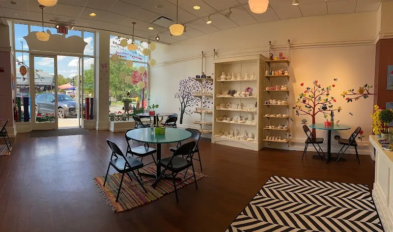 Bee's Arts and Crafts Studio