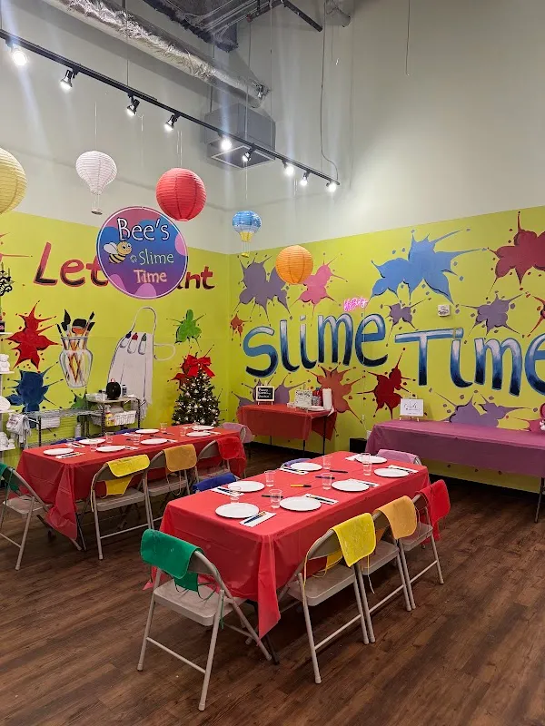 Bee's Arts and Crafts Studio