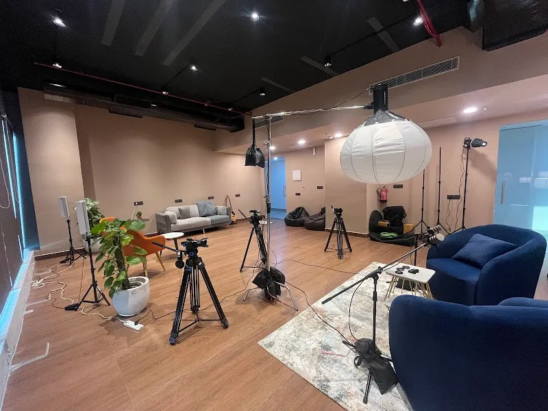 Friends Studio