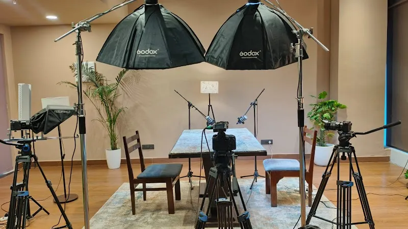 Friends Studio