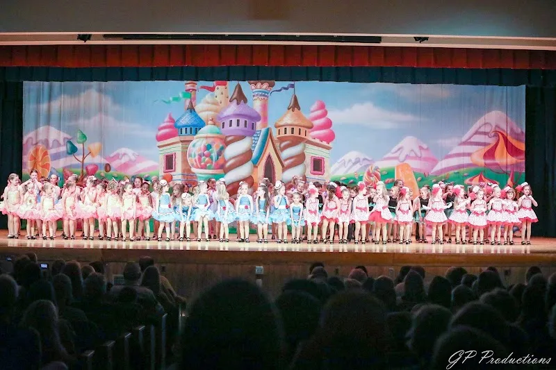 Thomas Dance Studio (Robinson Location)