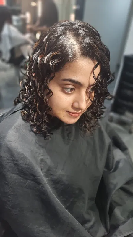 Lakme Salon in Navjivan Society,Mumbai