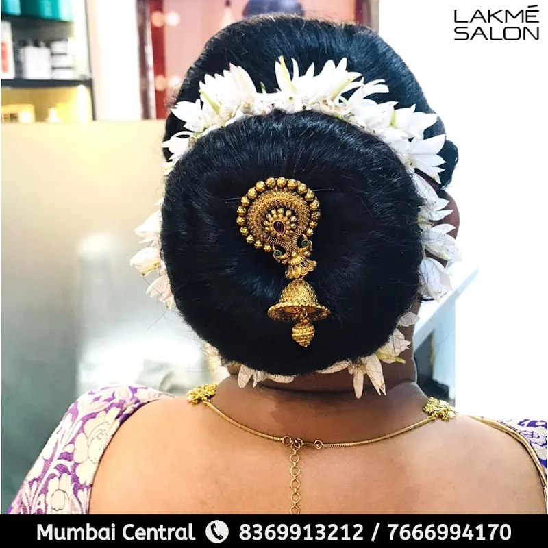 Lakme Salon in Navjivan Society,Mumbai