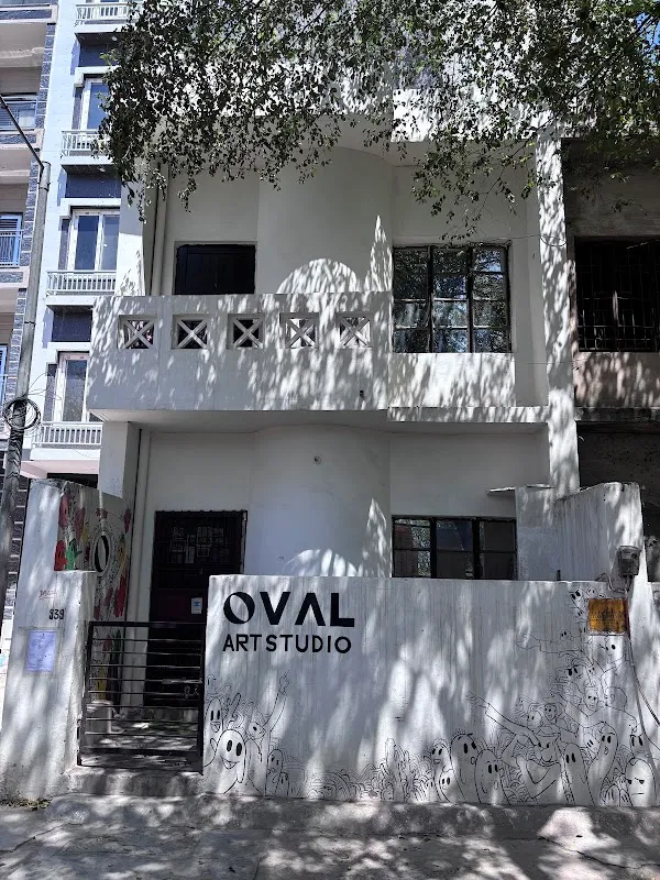 Oval Art Studio