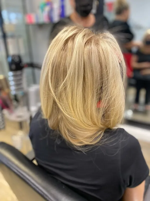The Blowout Blowdry Bar