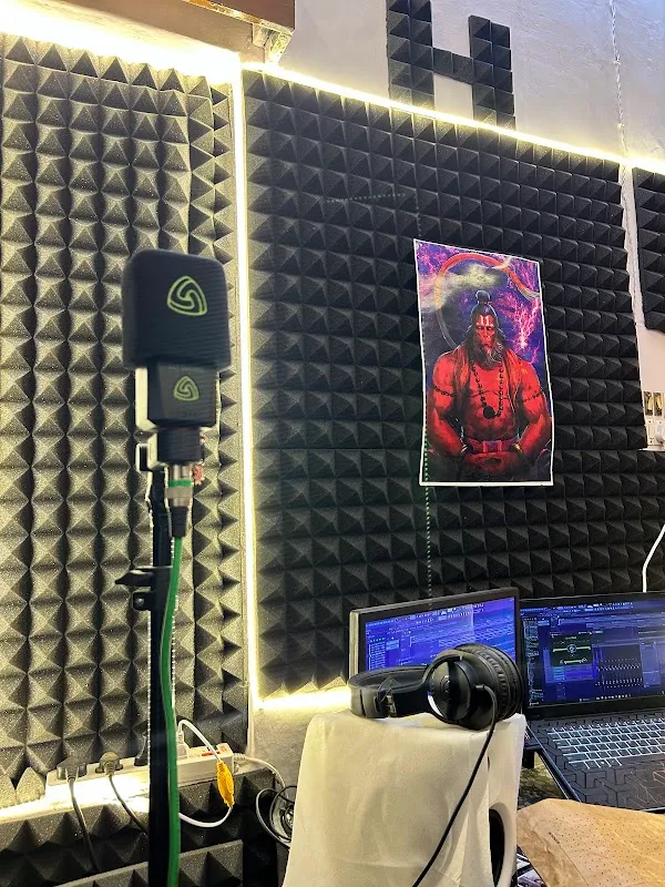 H MUSIC STUDIO