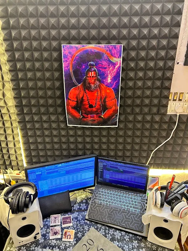 H MUSIC STUDIO