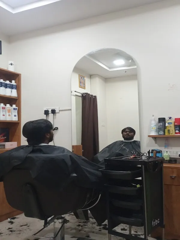 Look well Family Salon&Academy