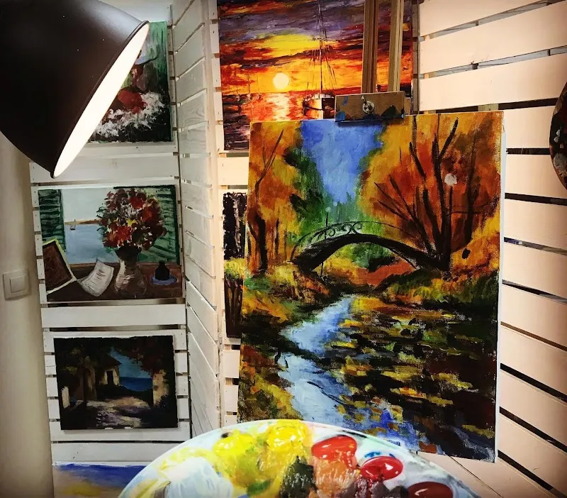 Spot Art Studio paint & wine