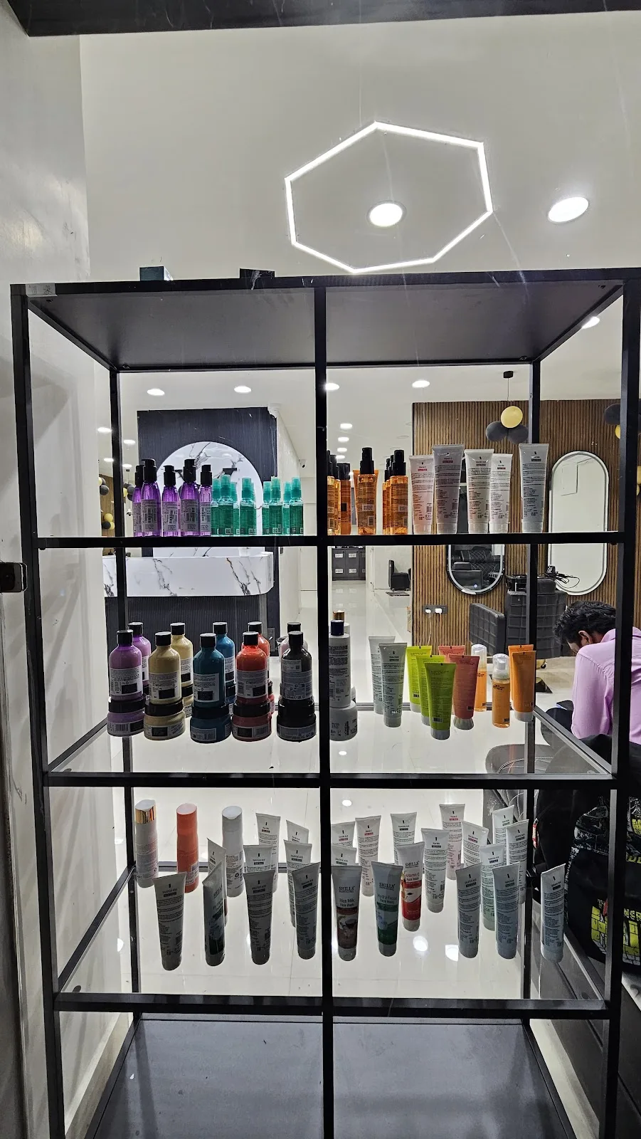 Vave Salon uppal bhagayath
