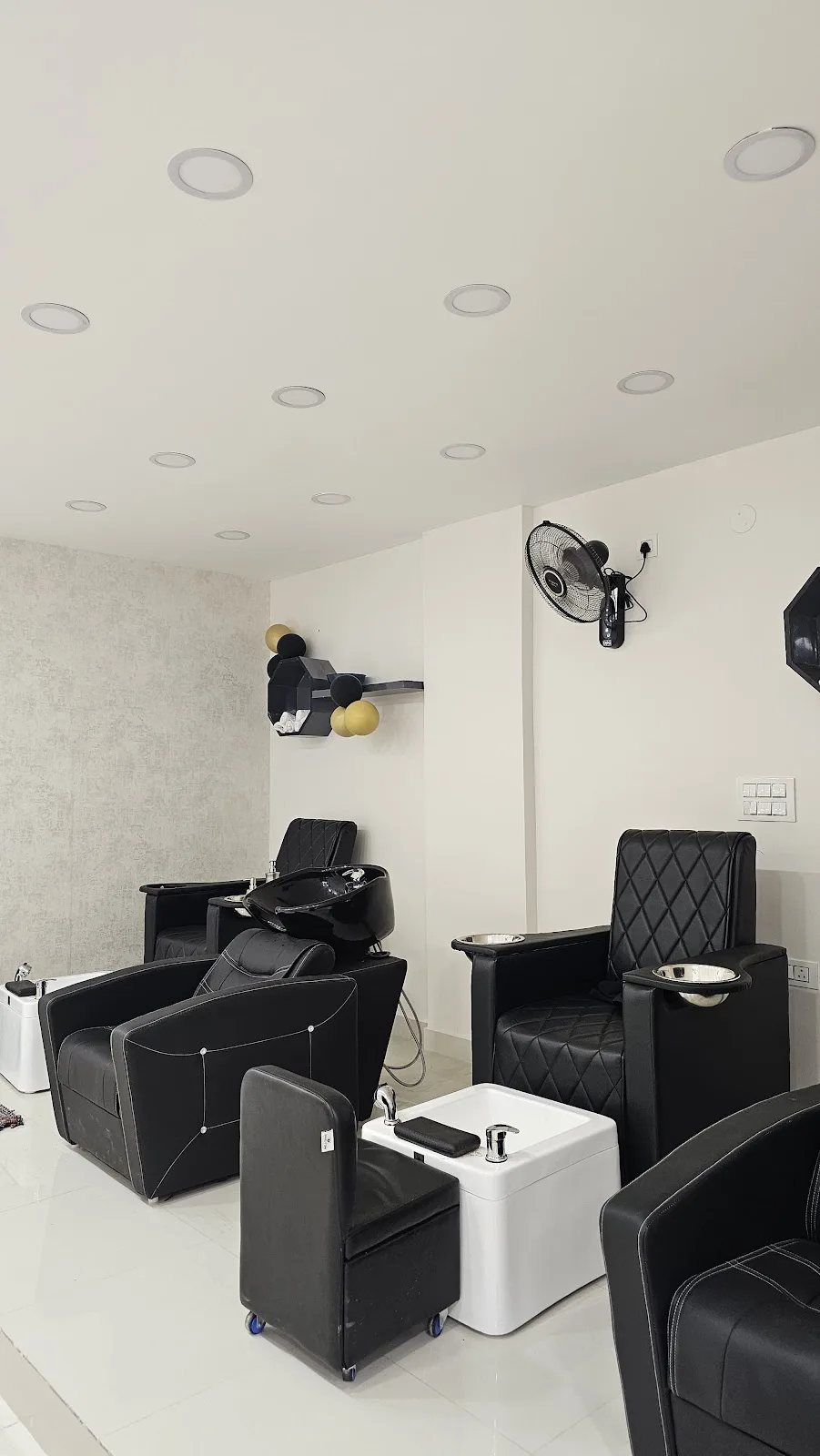 Vave Salon uppal bhagayath