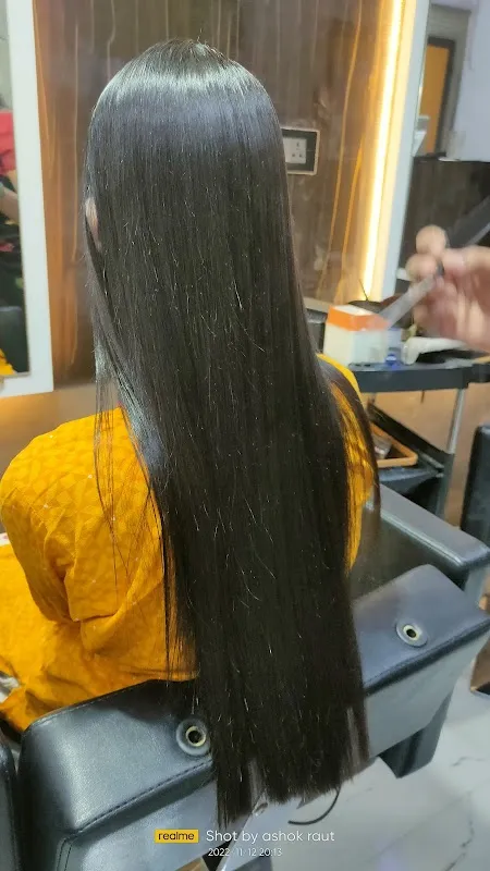 Raut Bandhu Ladies Parlour And Academy