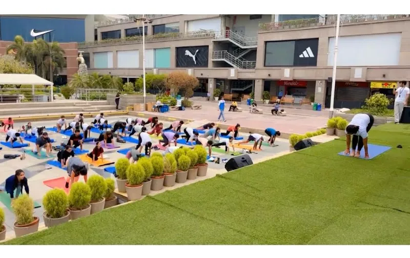 Riya yoga class - fitness studio