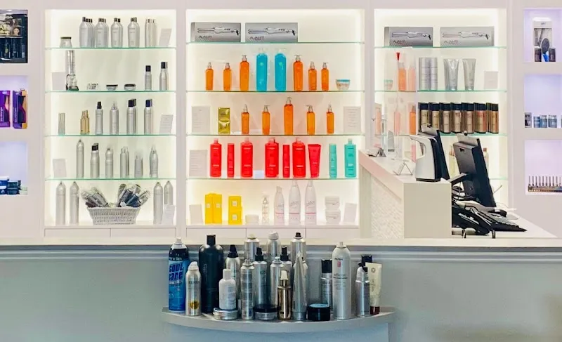 Capelli Salon