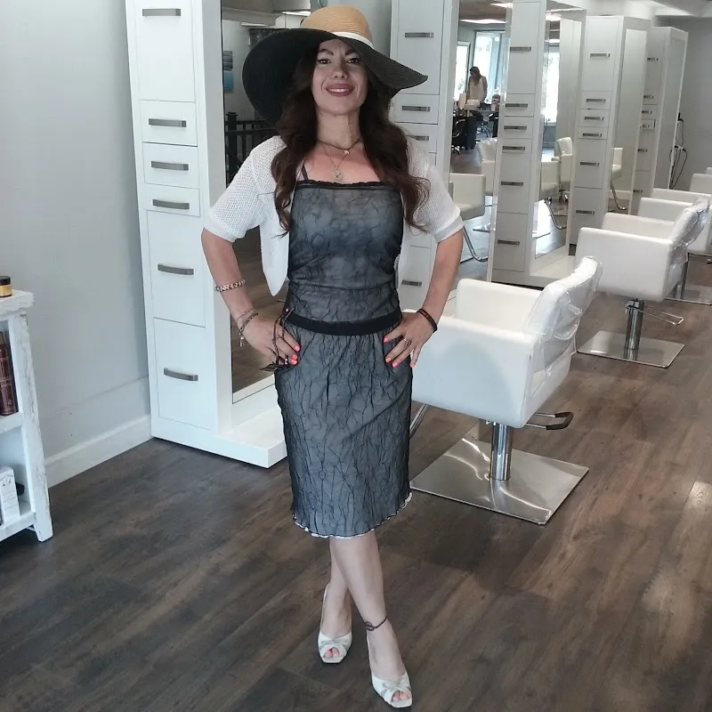 Capelli Salon