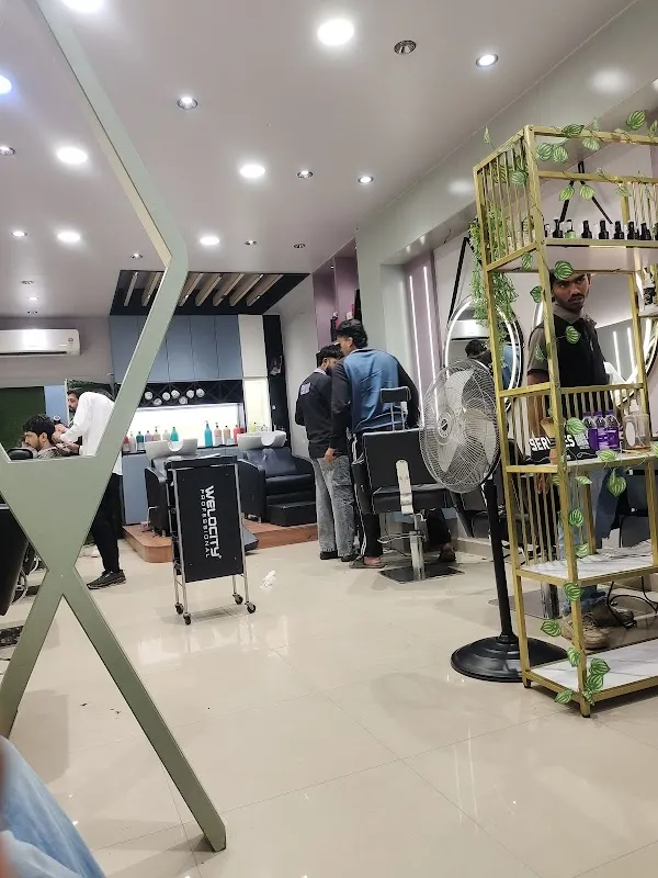 Mayra unisex salon