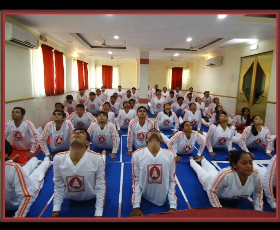 YOGKENDRA : GARBH SANSKAR KENDRA & ( weight loss center)