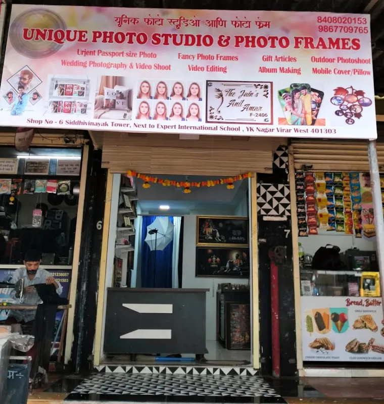 Unique Photo Studio and Frames